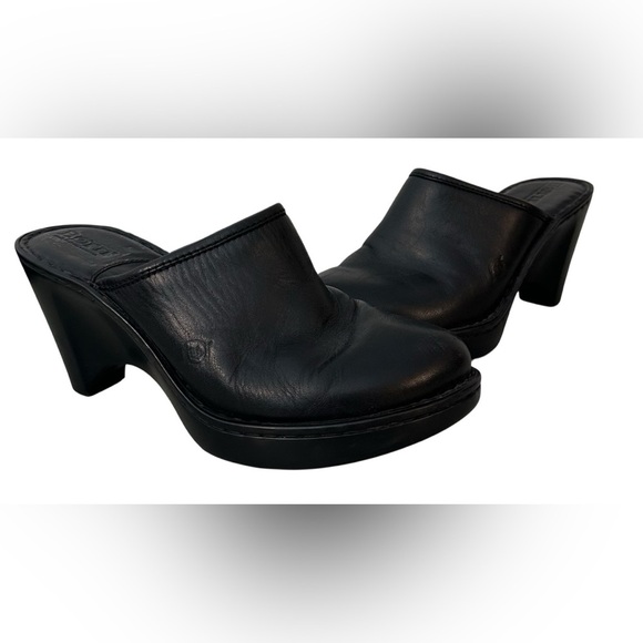 Born Black Leather Women's Clogs Mules Heels sz 7 Vintage - Picture 1 of 7